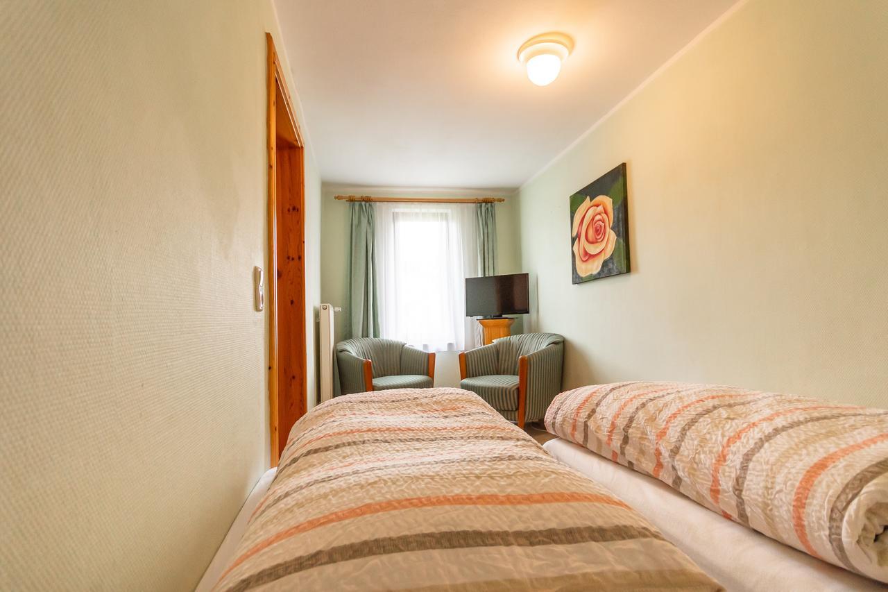 Ferienwohnung Faselt Binz Esterno foto